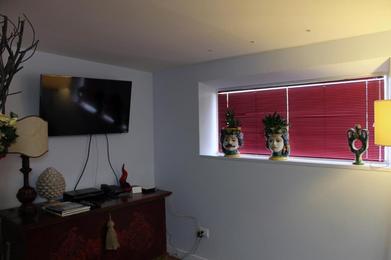B&B Milu' Crotone Exteriör bild